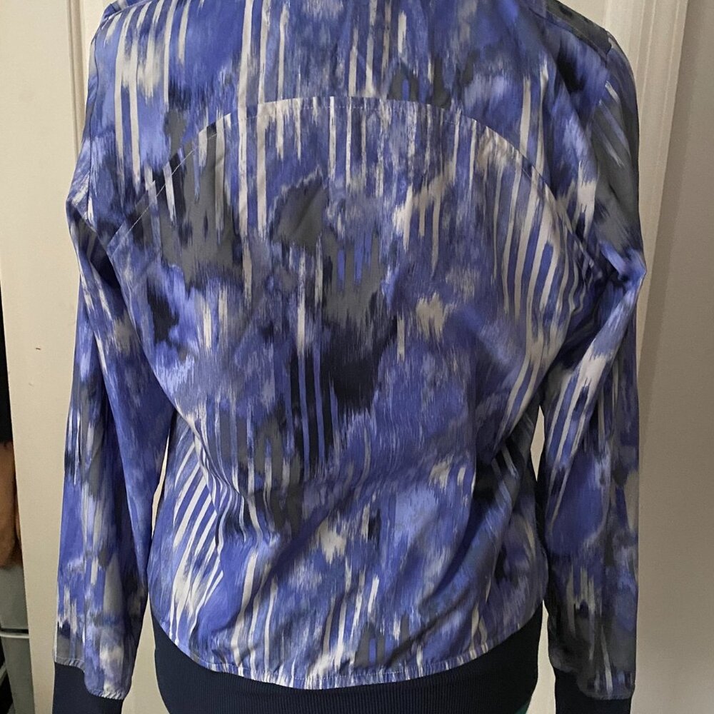 Athleta light weight jacket - image 3